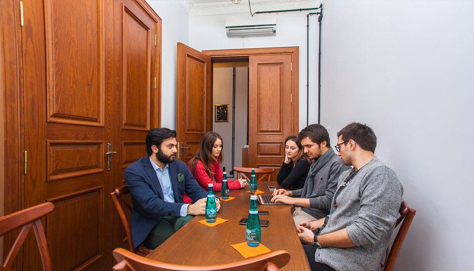 Kamara coworking çalışma masaları